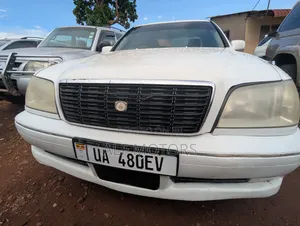 Toyota Crown 2001 White