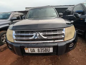 Mitsubishi Pajero 2008 Black