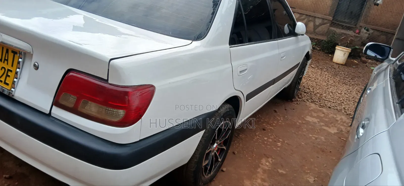 Toyota Carina 2000 White