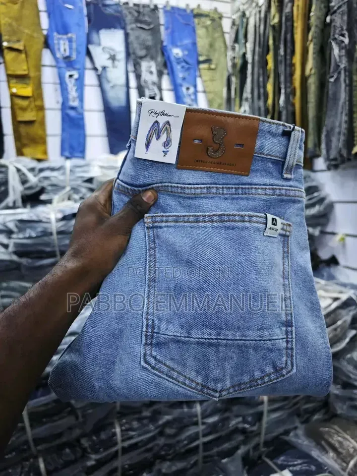 Loose Fit Jeans