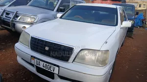 Toyota Crown Majesta 2001 White