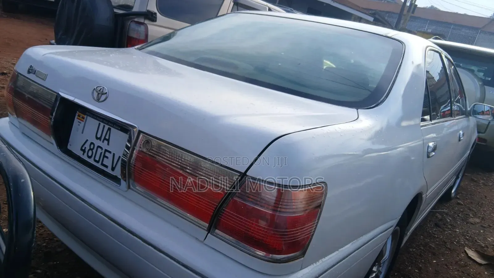 Toyota Crown Majesta 2001 White