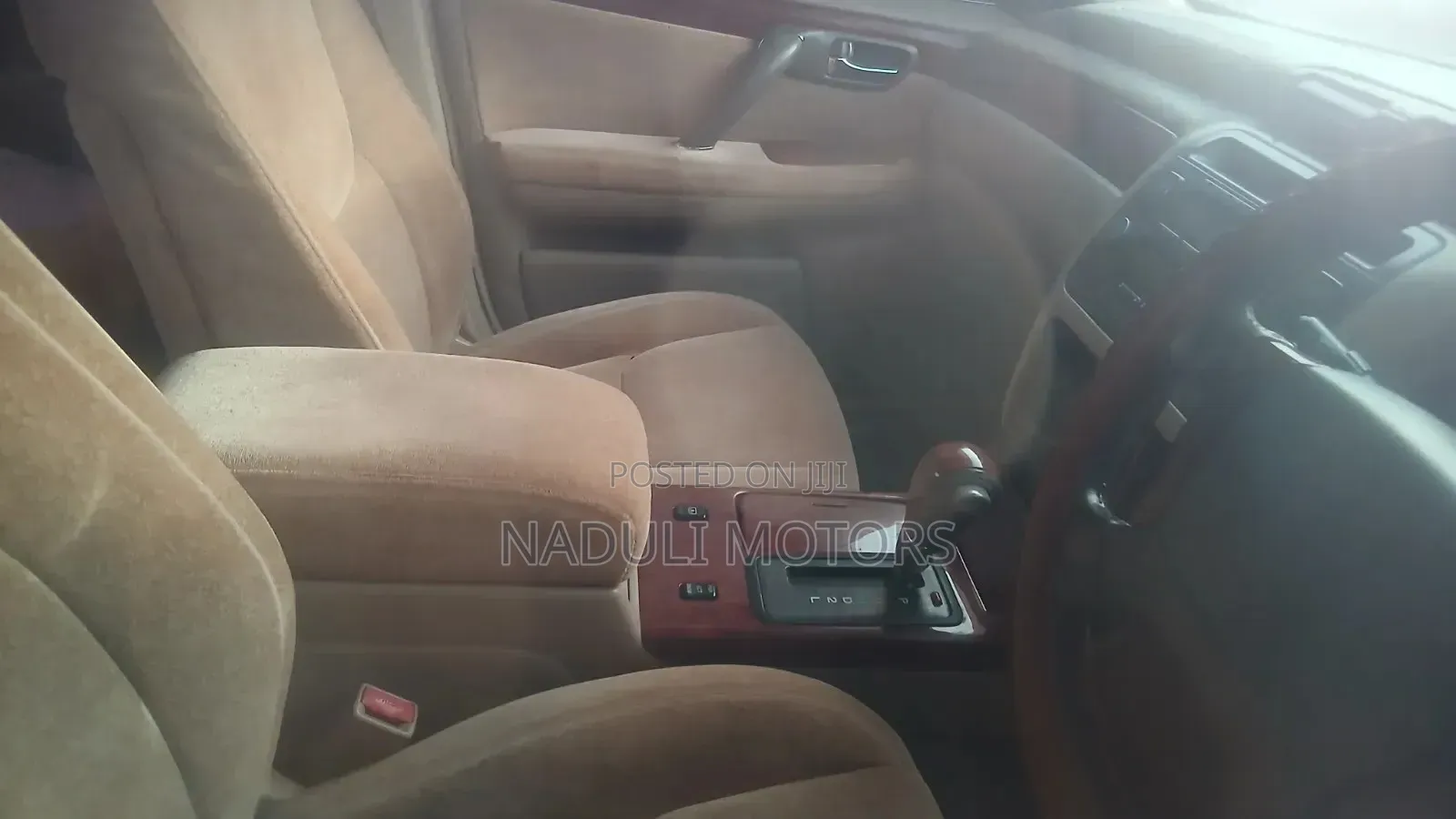 Toyota Crown Majesta 2001 White