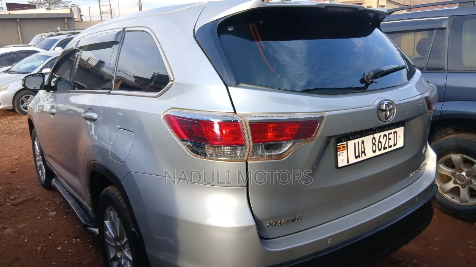 Toyota Fortuner 2011 Silver