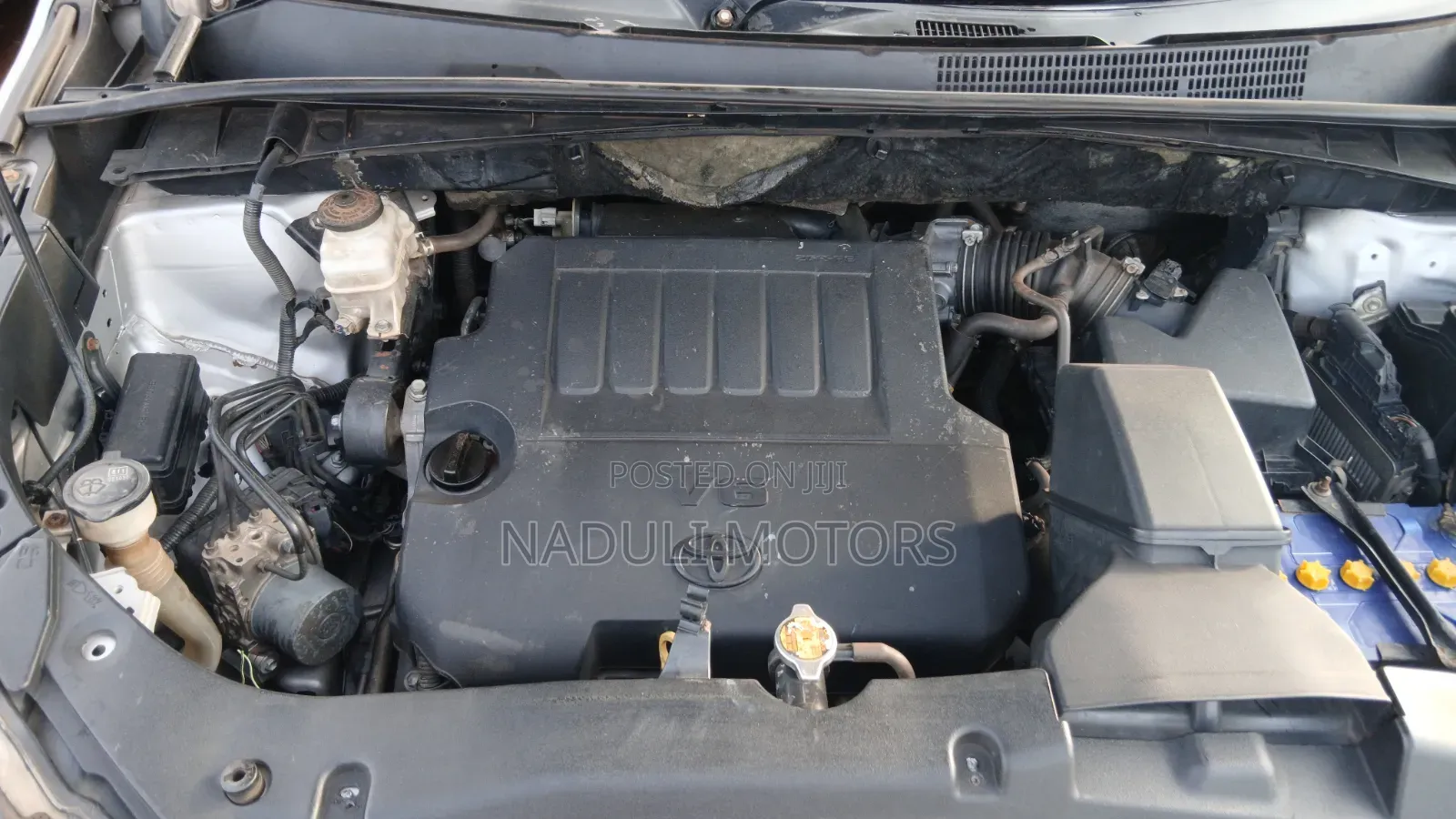 Toyota Fortuner 2011 Silver
