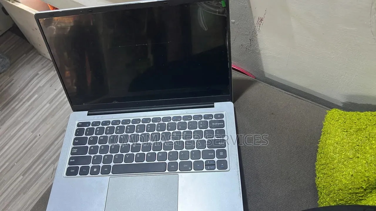 Laptop Itel 4GB SSD 60GB
