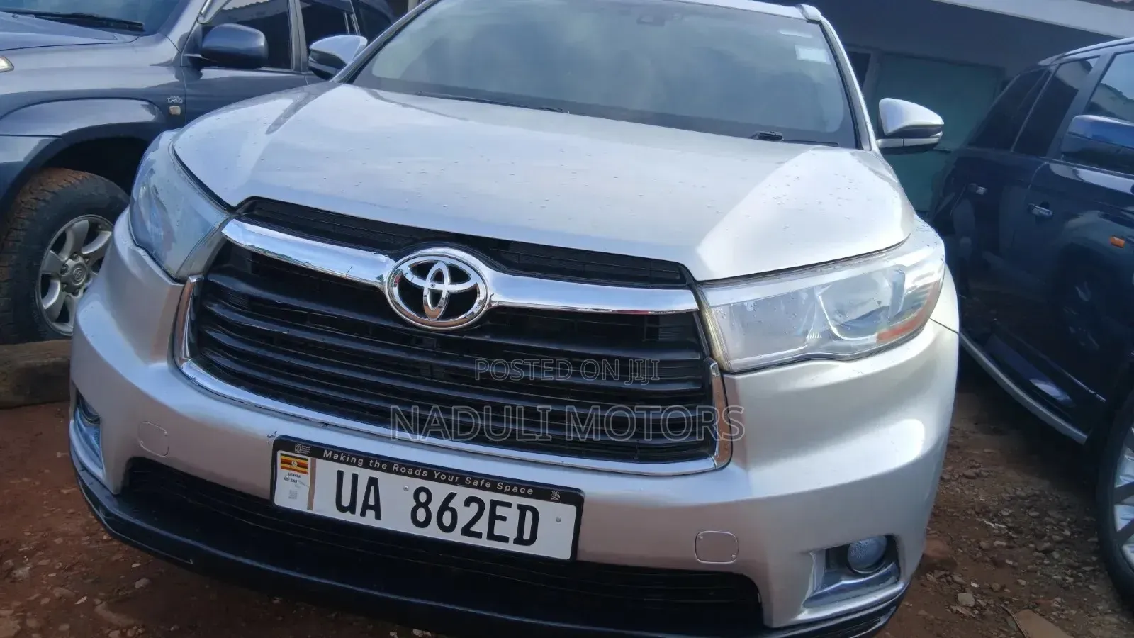 Toyota Fortuner 2011 Silver