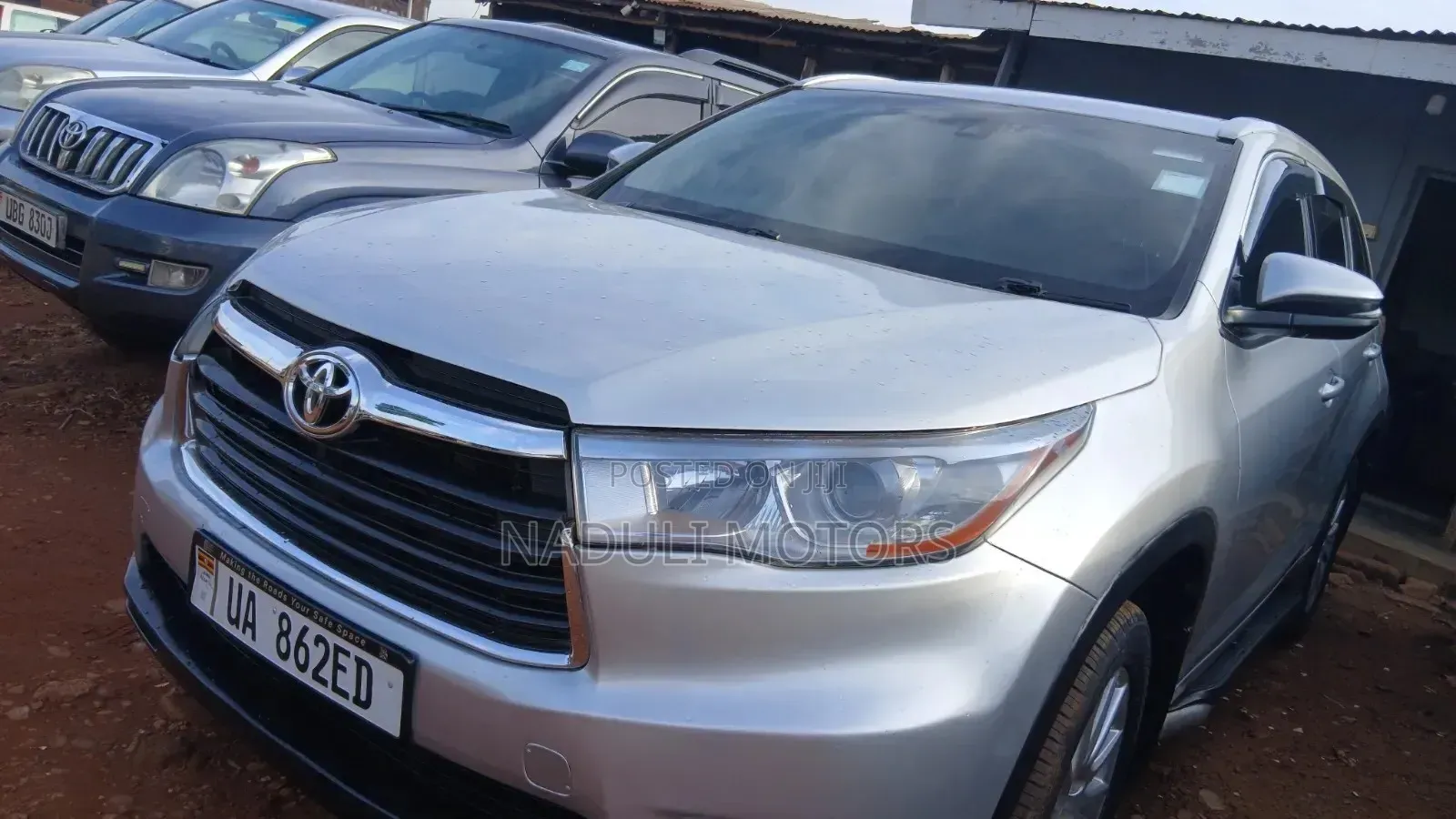 Toyota Fortuner 2011 Silver