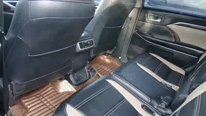 Toyota Fortuner 2011 Silver