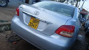 Toyota Belta 2008 Silver