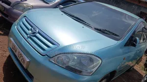Toyota Ipsum 2000