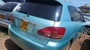 Toyota Ipsum 2000