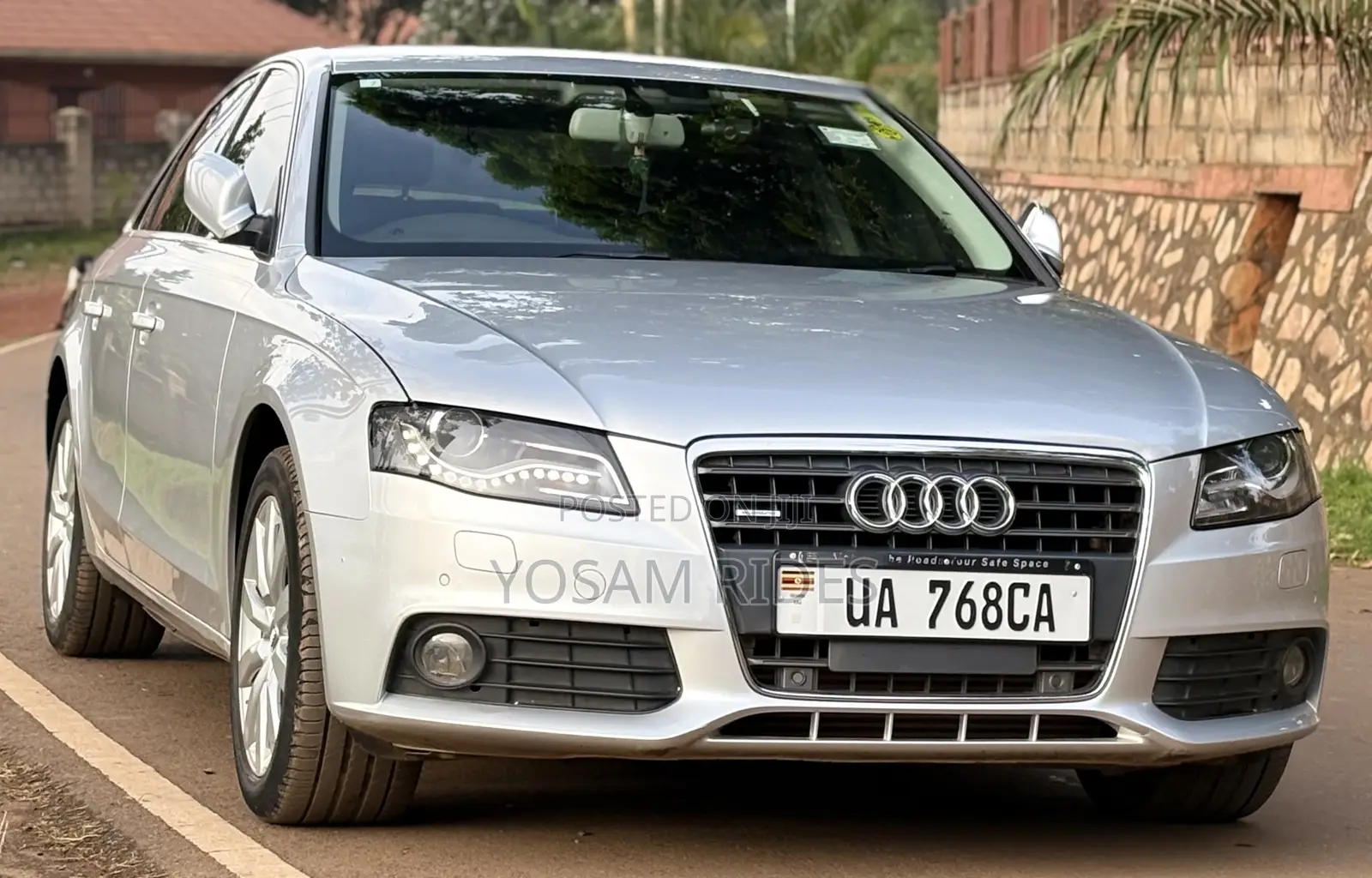 Audi A4 2.0T Premium 2012 Silver