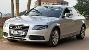 Audi A4 2.0T Premium 2012 Silver
