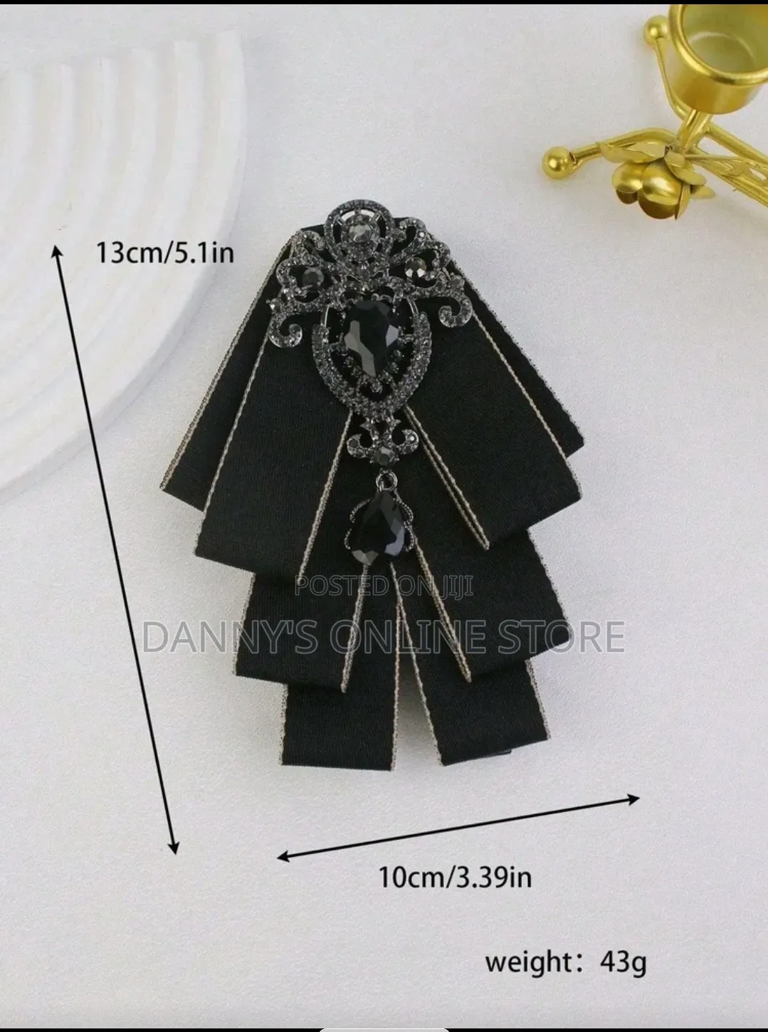 A High-End Set Including a Bow Tie, Bowknot, and Lapel Flower.