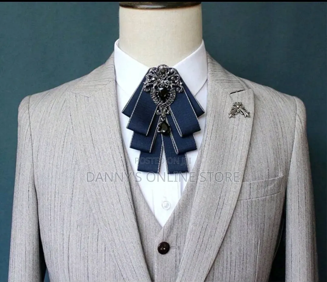 A High-End Set Including a Bow Tie, Bowknot, and Lapel Flower.