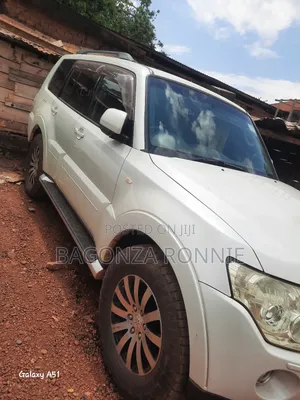 Mitsubishi Pajero 3.0 2010 White