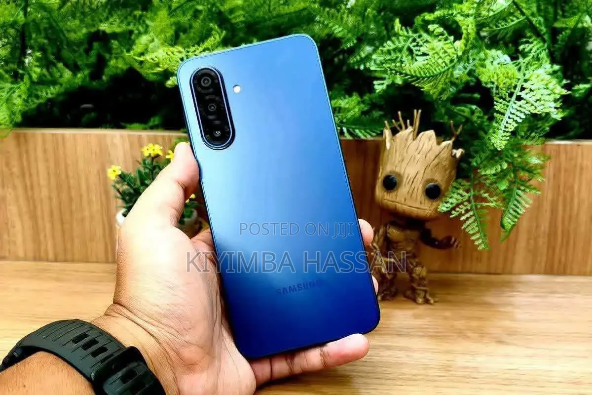 New Samsung Galaxy A17 5G 256 GB Blue
