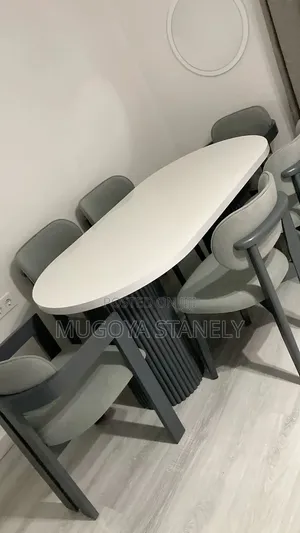 Six(s) Dinning Table