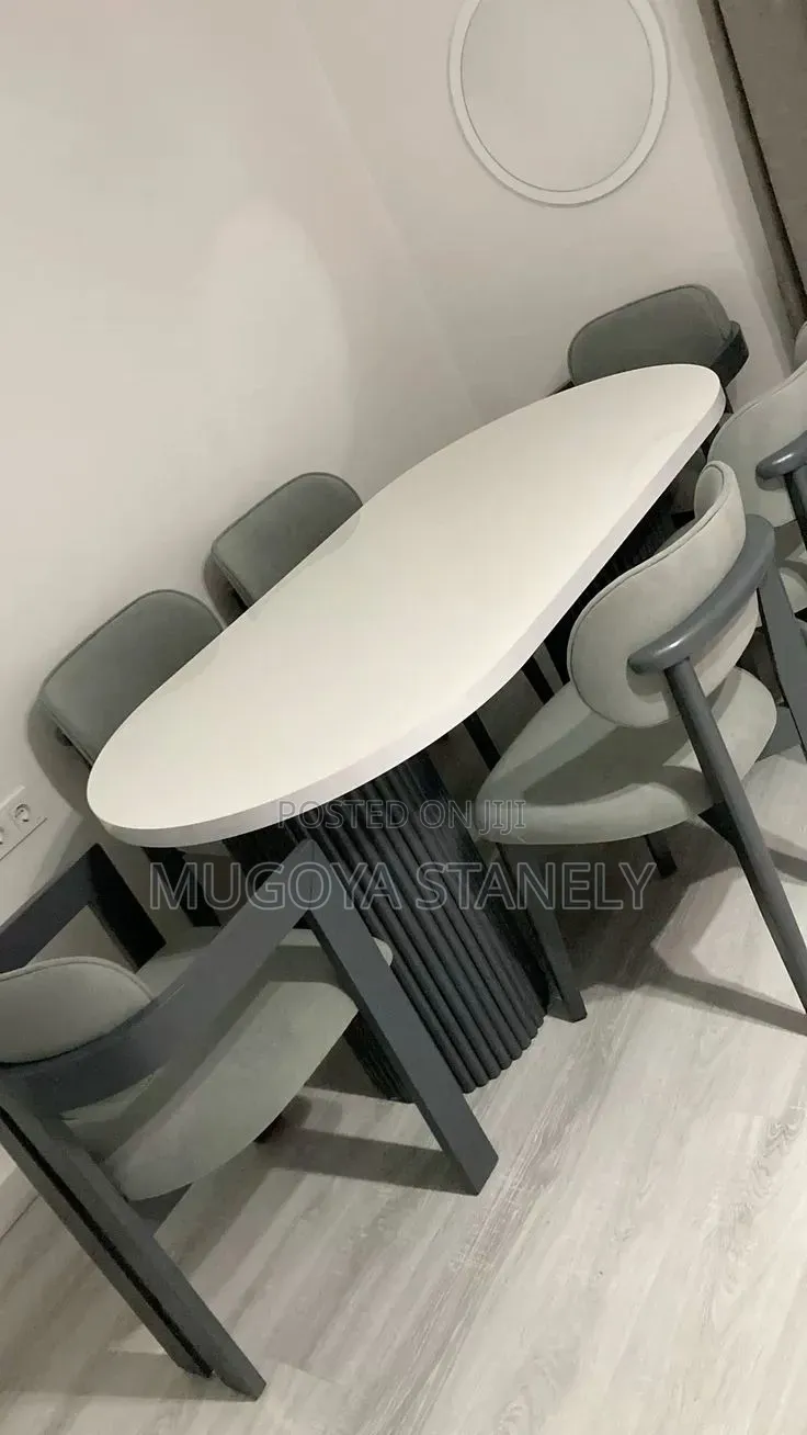 Six(s) Dinning Table