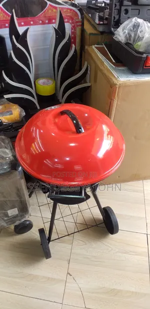 Freestanding Kettle Charcoal Grill