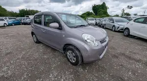 Toyota Passo 2012