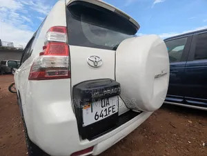Toyota Land Cruiser Prado 2010 White