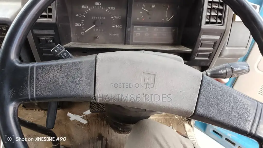 Isuzu Elf Dumper