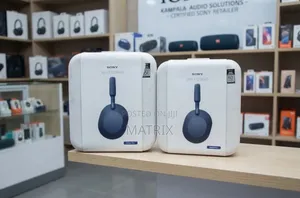 Sony WH1000 XM5 Headphones Brand New Midnight Blue