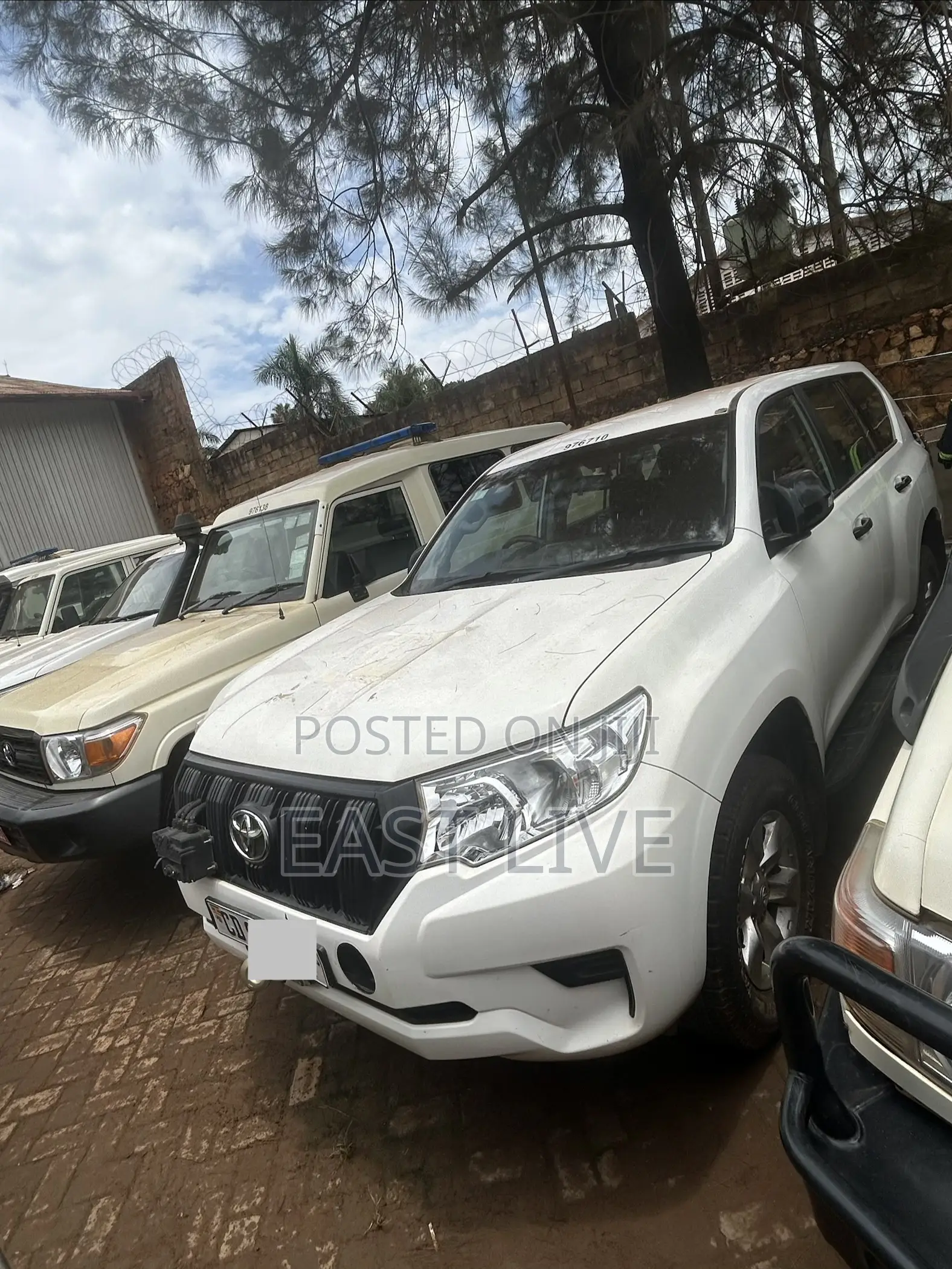 Toyota Land Cruiser Prado 2022 White