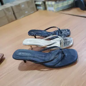 Ladies Kitten Heels