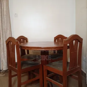 Natural Wood 4-Seater Dining Set