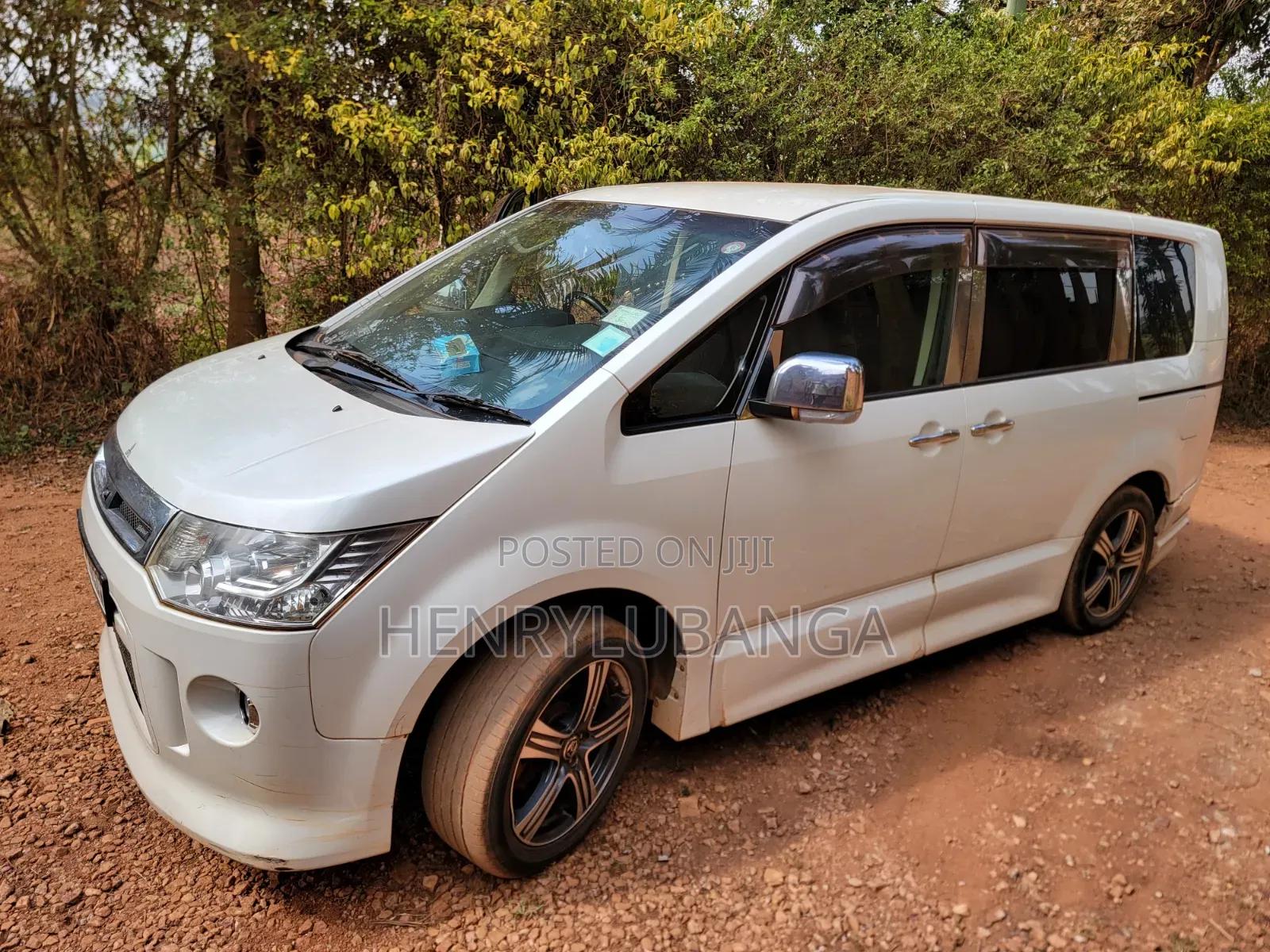 Mitsubishi Delica D:5 2011 Pearl
