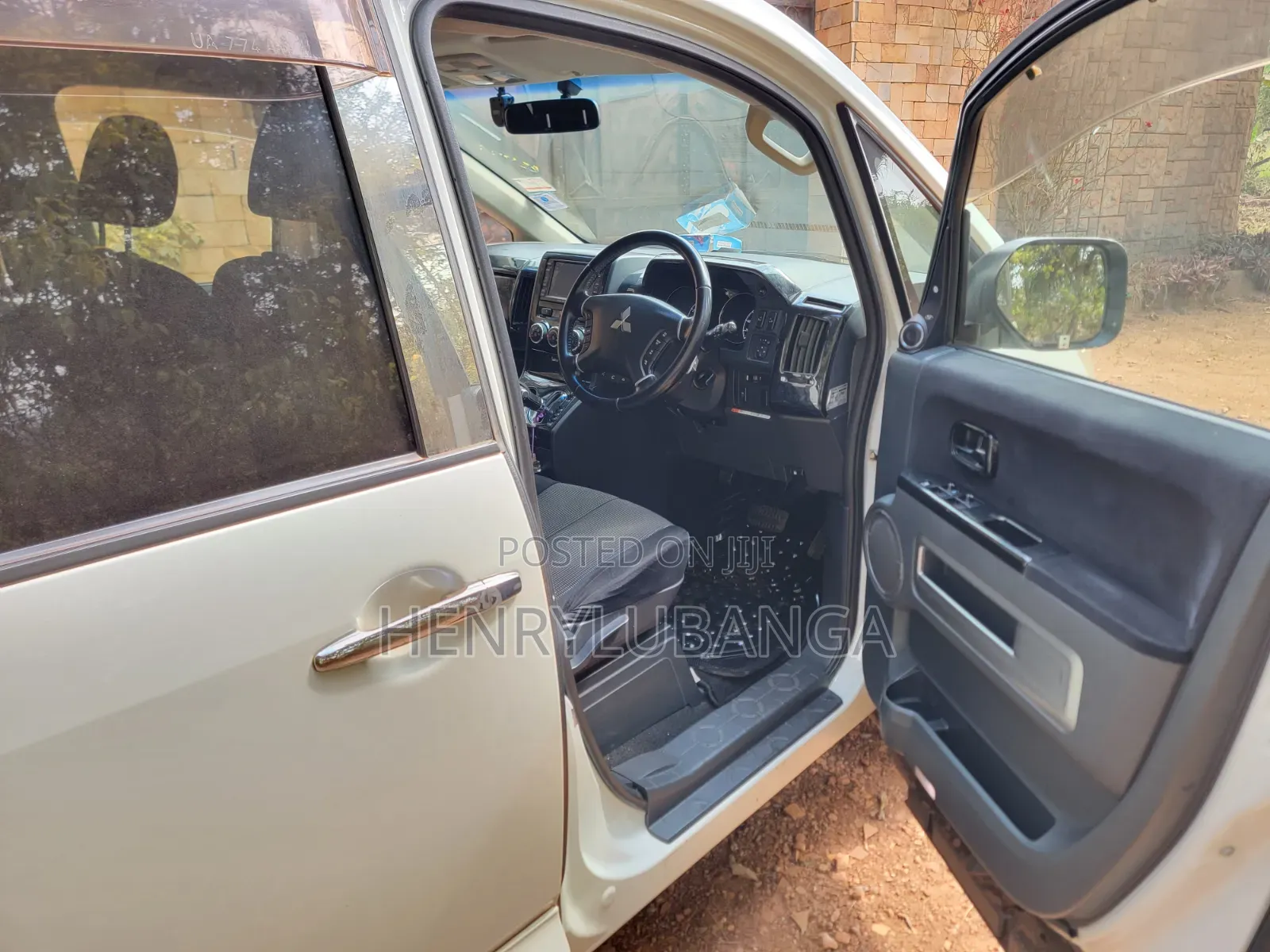 Mitsubishi Delica D:5 2011 Pearl
