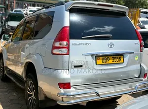 Toyota Land Cruiser Prado 2009 Silver
