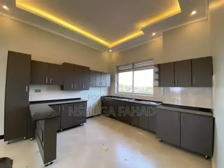 2bdrm House in Kisaasi, Central Division for rent