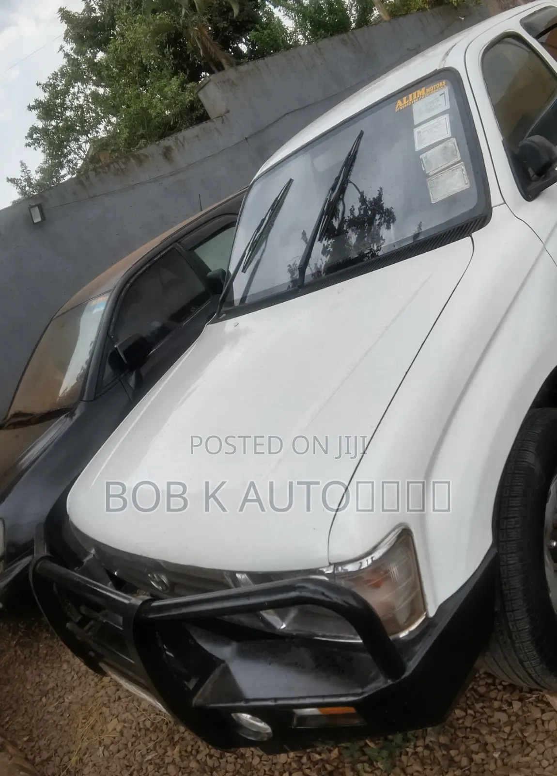 Toyota Hilux 2004 White
