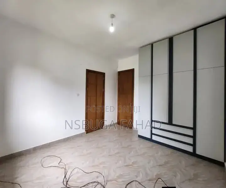 2bdrm House in Kisaasi, Central Division for rent