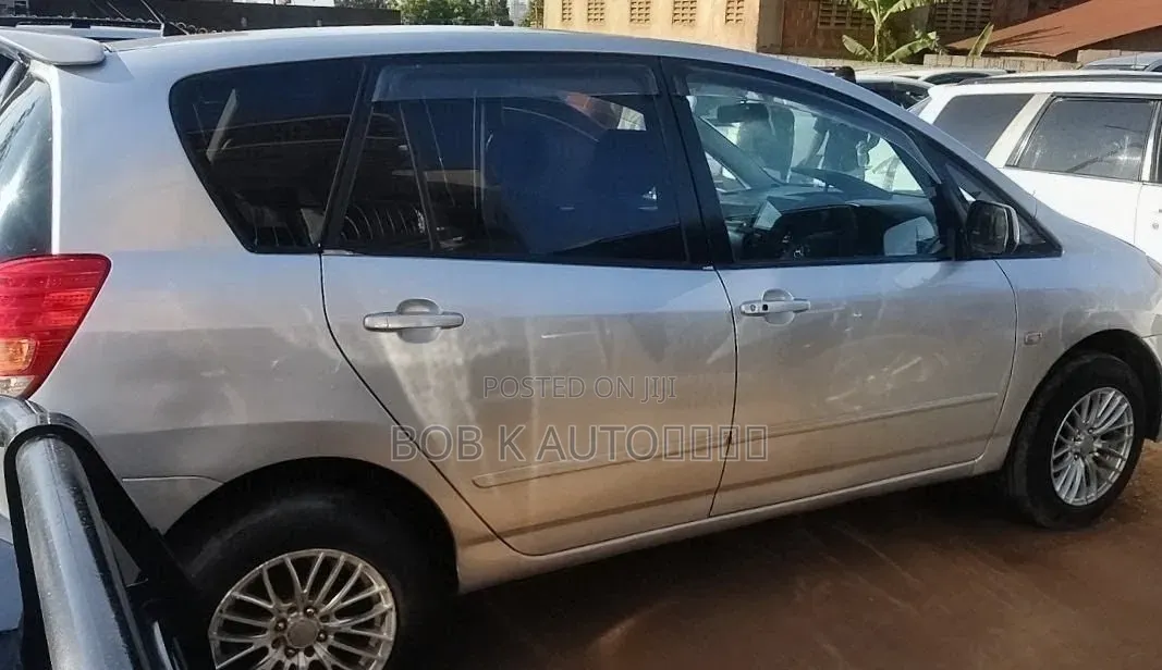 Toyota Corolla Spacio 2006 Silver