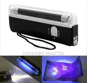 Counterfeit Money Detector, Portable UV Bank Note Checker With Torch