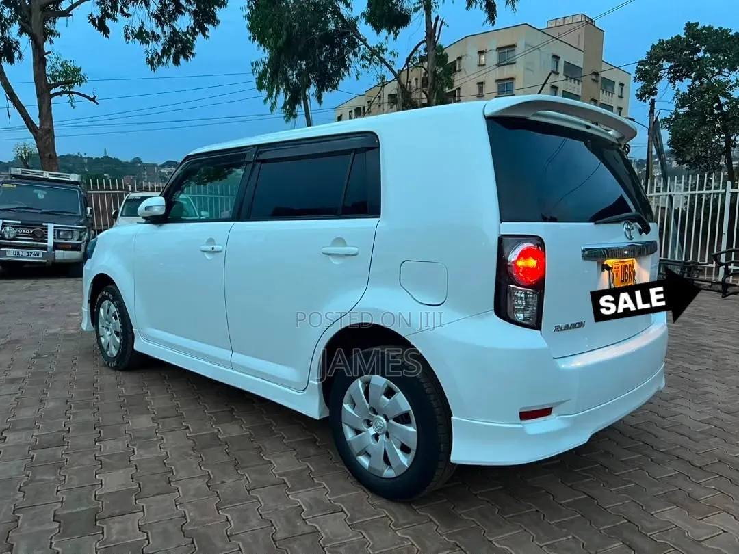 Toyota Corolla Rumion Hatchback 1.8 FWD 2010 Pearl