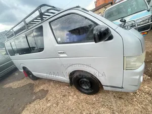 Toyota HiAce 2008 Silver