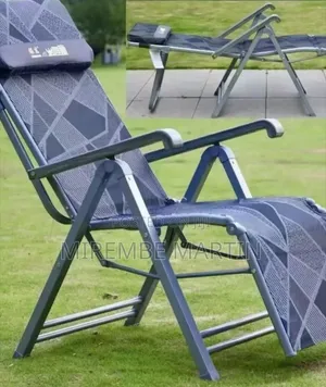 Foldable Zero-Gravity Reclining Lounge Chair