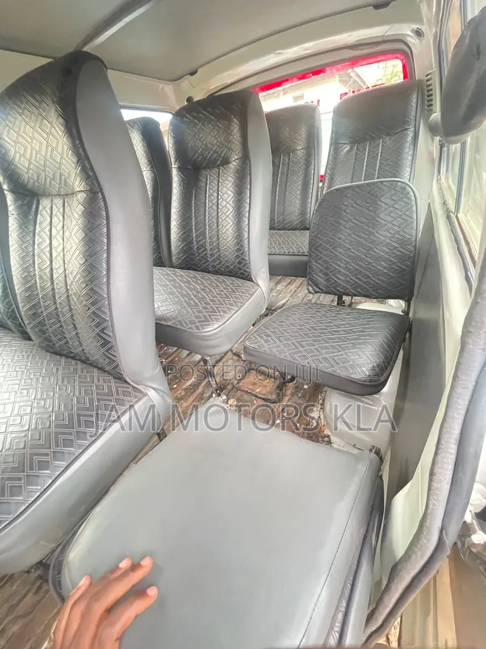 Toyota HiAce 2004 White