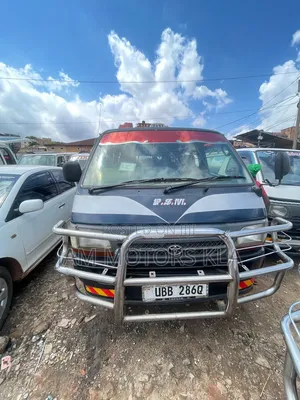Toyota HiAce 2002 Blue