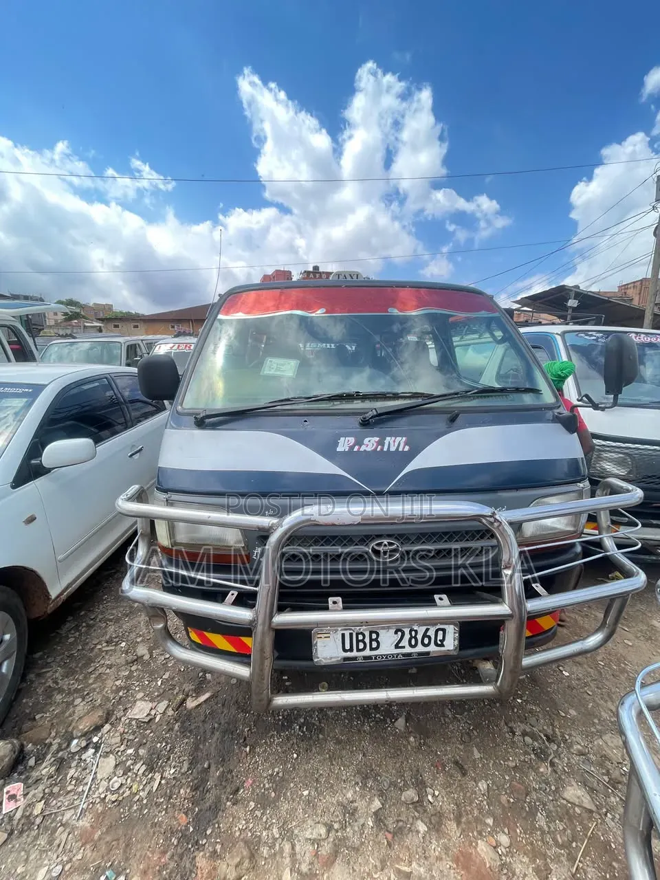 Toyota HiAce 2002 Blue