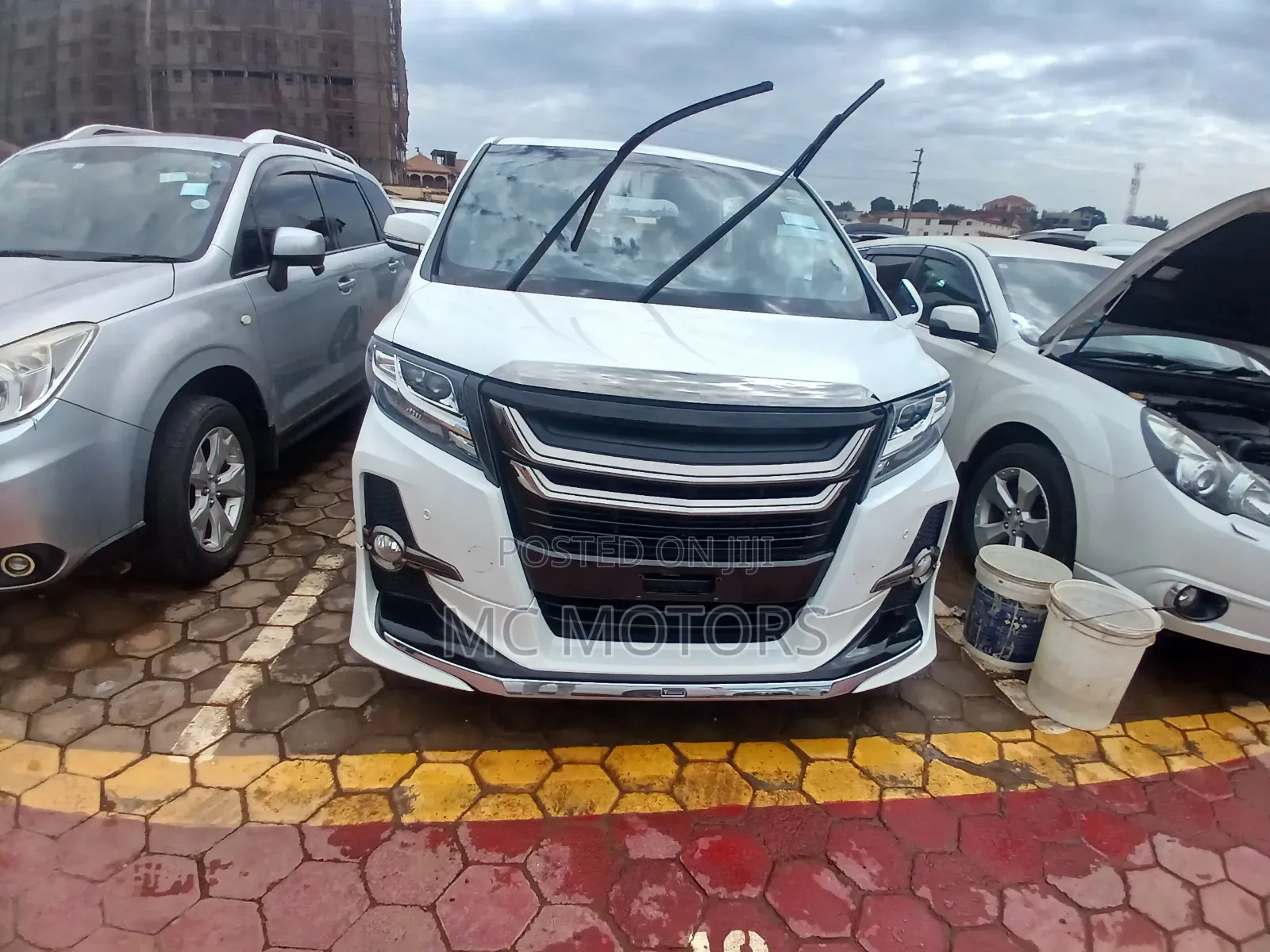 Toyota Alphard 2.5 Petrol AWD 2020 White