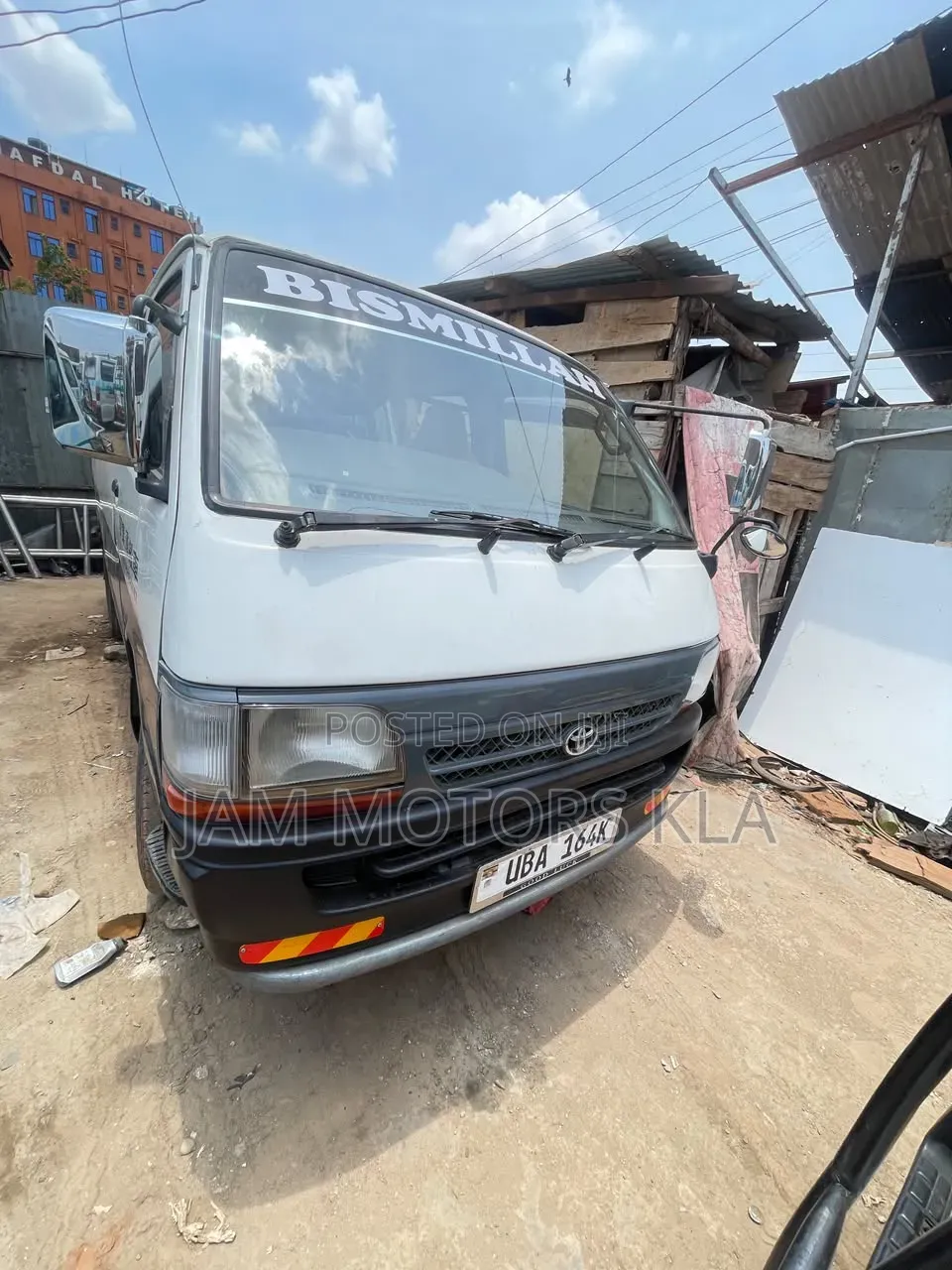 Toyota HiAce 2019 White
