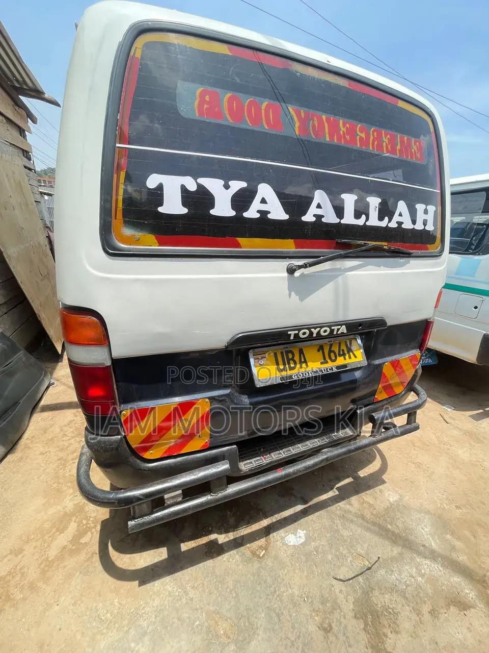 Toyota HiAce 2019 White