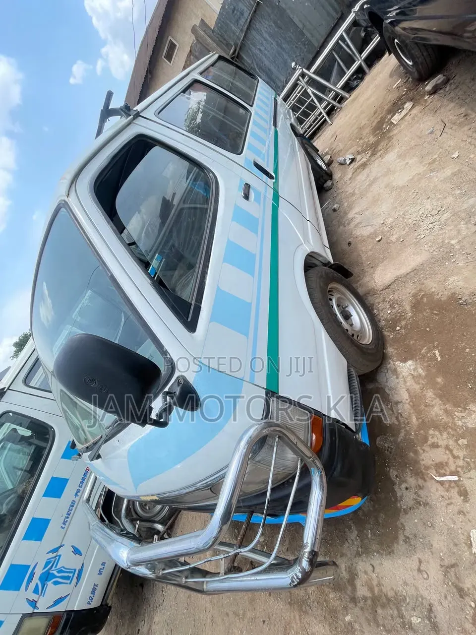 Toyota HiAce 2019 White